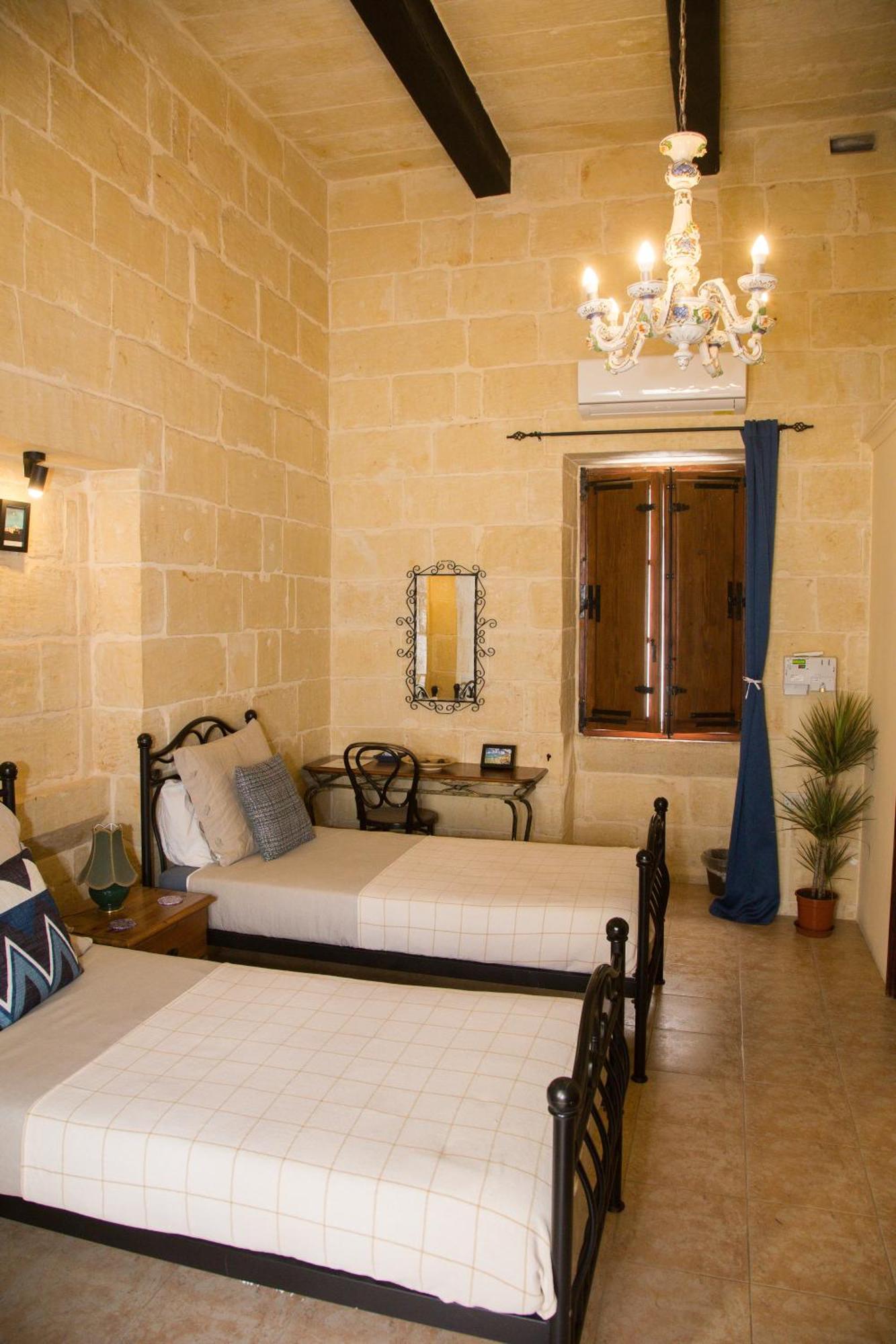Xagħra A La Maison B&B المظهر الخارجي الصورة